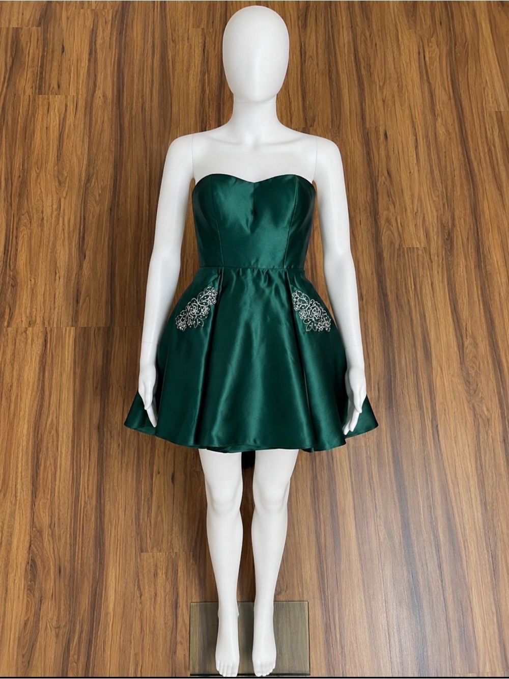 Blondie Nites Front Pockets Strapless skater Dress size 3